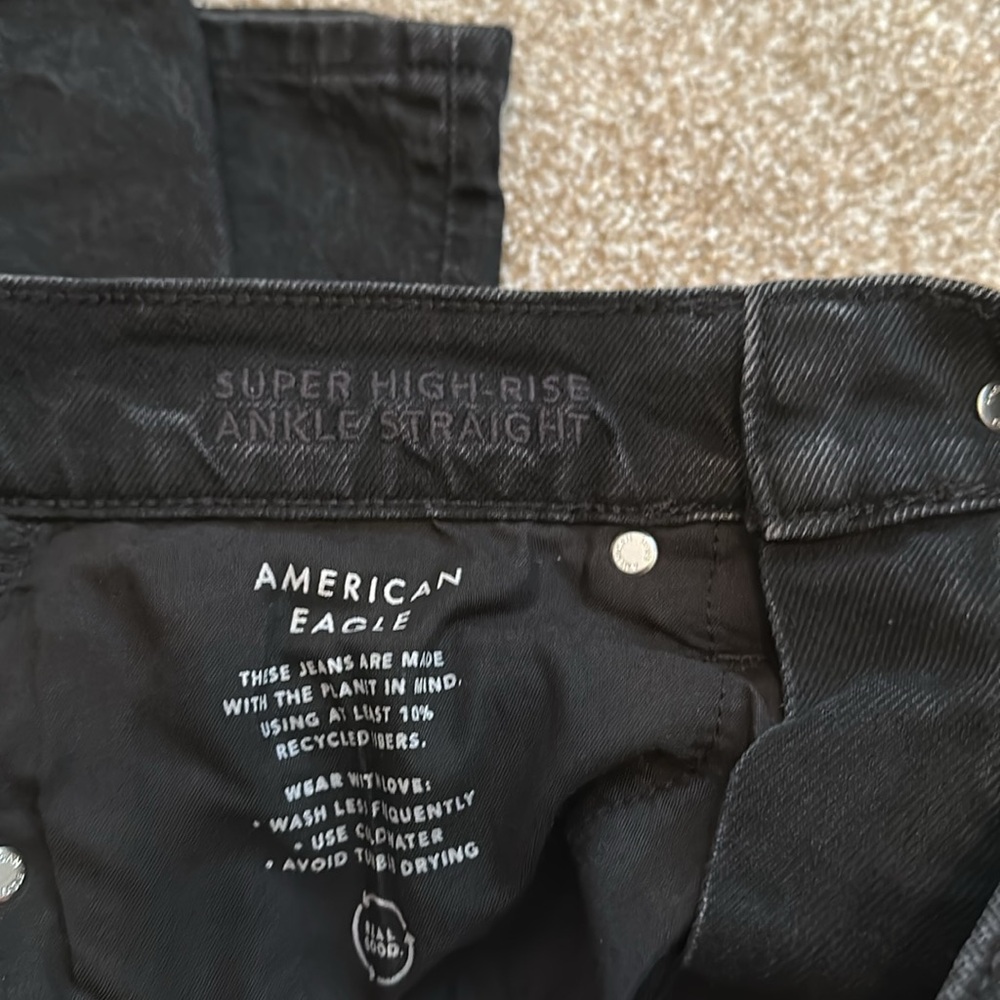American Eagle Super High Rise Ankle Straight - Picture 3 of 4